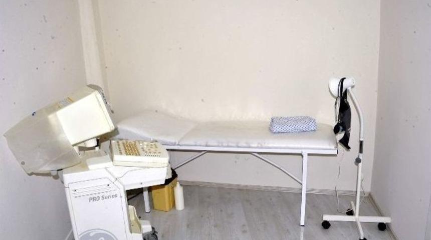 Bursa&rsquo;da Ka&ccedil;ak Kadın Doğum Muayenehanesine Baskın