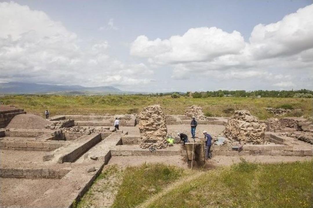 Ahlat&rsquo;ta Ulu Cami Kazıları Başladı