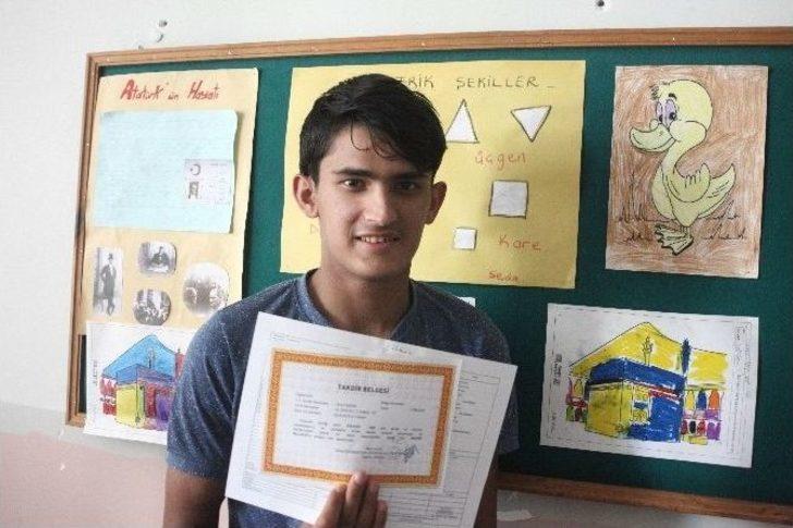 Özel Öğrencilerin Karne Heyecanı G4