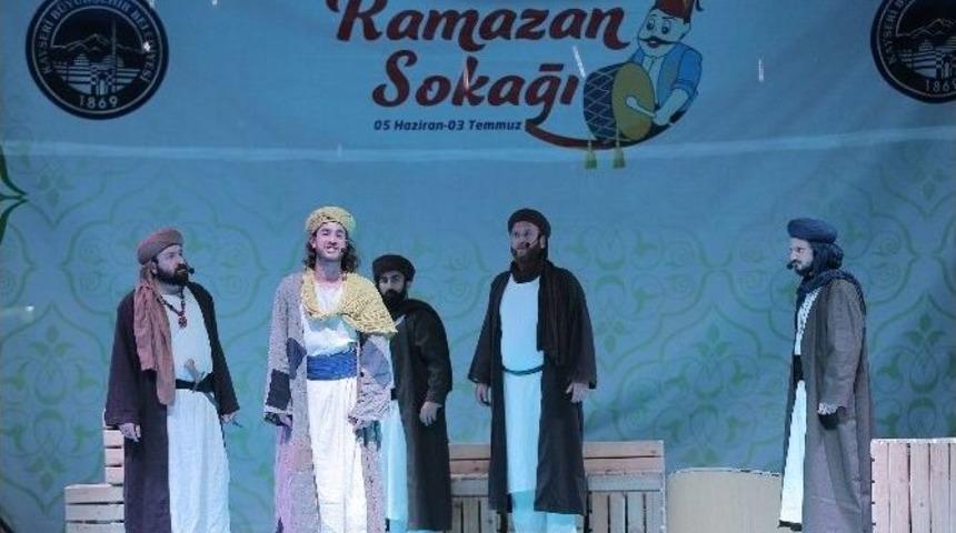 &rsquo;mus&rsquo;ab Bin Umeyr&rsquo; Ramazan Sokağı&rsquo;nda Sahnelendi