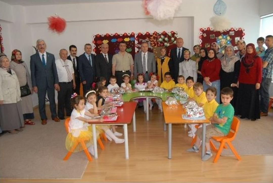 İlk Karneler Vali Ve Belediye Başkanından