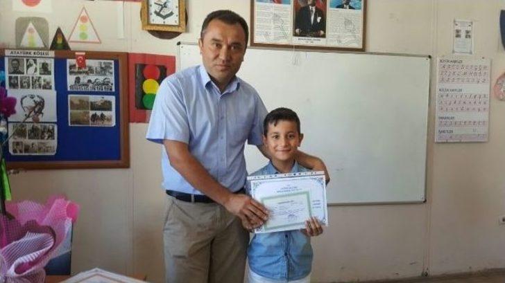 İlk Karneler Vali Ve Belediye Başkanından G3