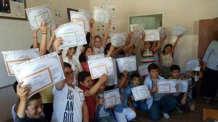 İlk Karneler Vali Ve Belediye Başkanından G4