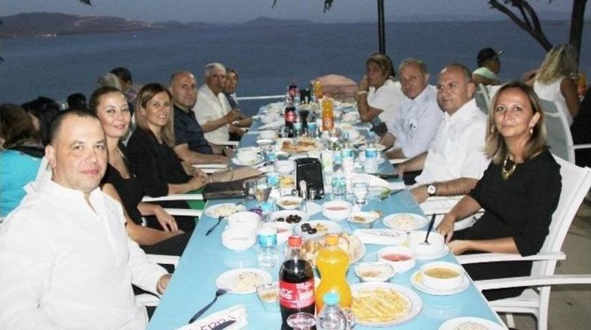 Didim&rsquo;de Şehit Aileleri Ve Gazilere İftar Verildi