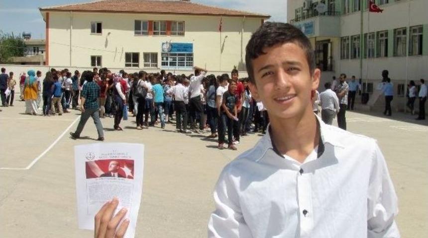 Araban&rsquo;da &Ouml;ğrencilerin Karne Sevinci