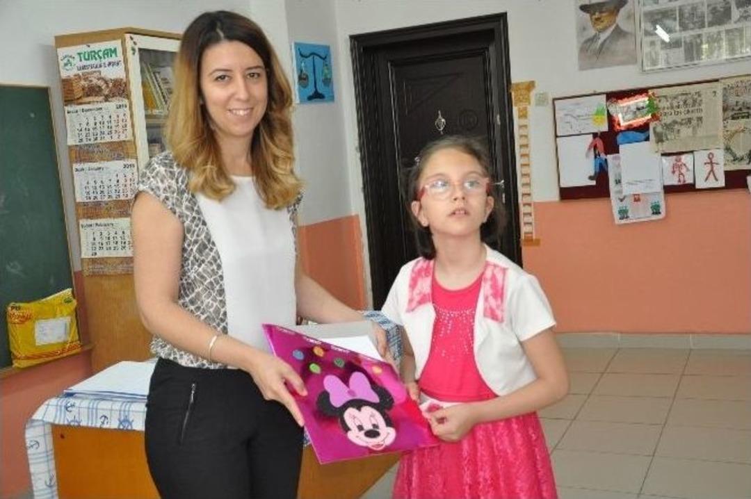 G&ouml;rme Engelliler Sınıfında Karne Heyecanı