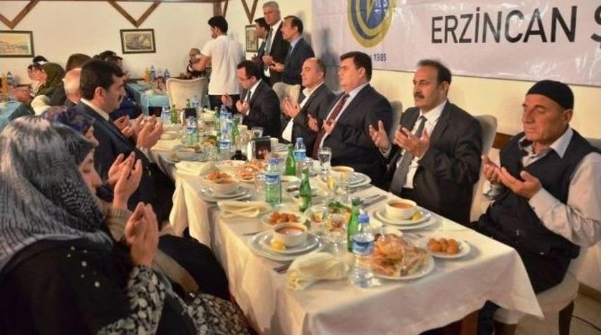 Ahıska Türkleri İftarda Bir Araya Geldi