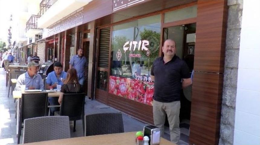 Yıkılan Bedestenin Parka D&ouml;n&uuml;şt&uuml;r&uuml;lmesi Esnafın Y&uuml;z&uuml;n&uuml; G&uuml;ld&uuml;rd&uuml;