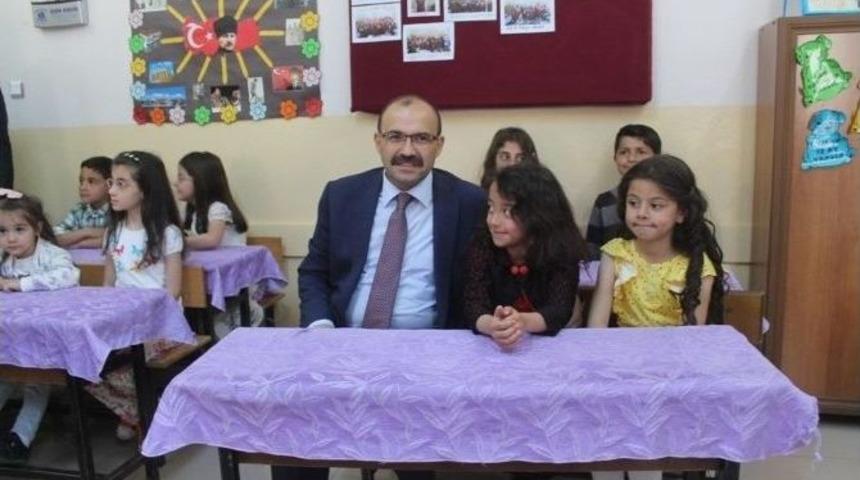 Bayburt&rsquo;ta 14 Bin &Ouml;ğrenci Karne Sevinci Yaşadı