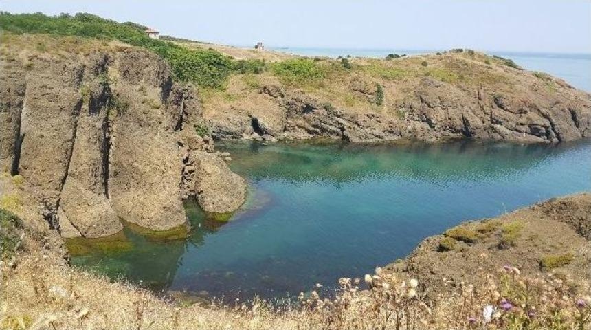 Tırmanmaya &Ccedil;alıştığı Kayalıklardan Yere &Ccedil;akıldı