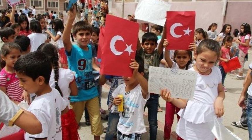 Silopili &Ouml;ğrencilerin Karne Mutluluğu