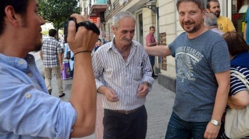 Banka Memurunun &rsquo;dolandırılıyorsun&rsquo; Notuna İnanmadı