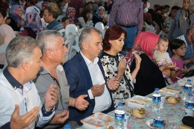 İftar Sofrası Muratdede Mahallesi’nde Kuruldu