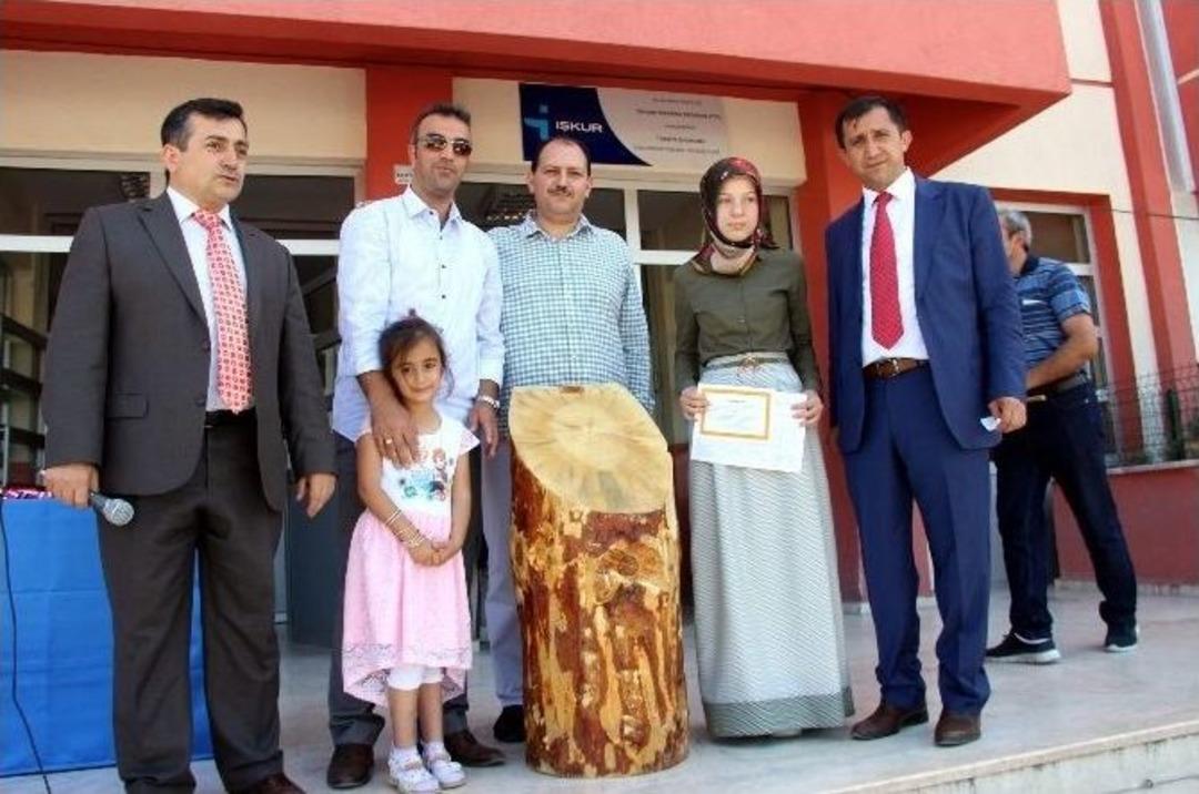 K&uuml;tahya Şule Mete Tetik İmam Hatip Ortaokulu İlk Mezunlarını Verdi