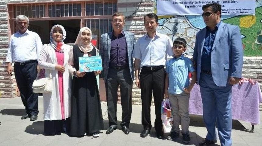 Başkan &Ccedil;etin, Teog 1.&rsquo;sini Umre İle &Ouml;d&uuml;llendirdi