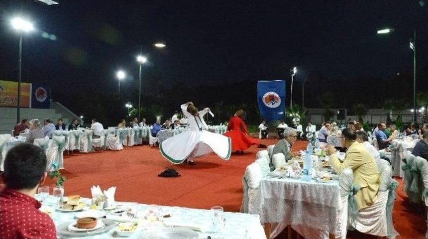 Me&uuml;&rsquo;deki İftar Yemeğinde Kent Protokol&uuml; Bir Araya Geldi