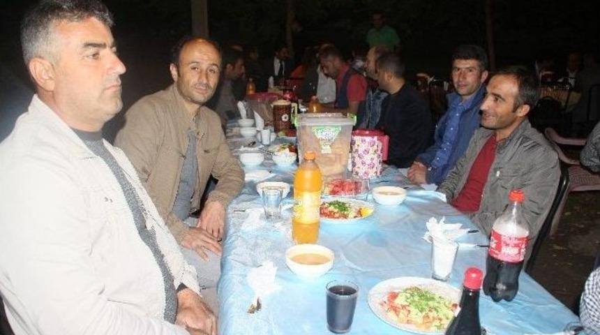 Vedaş Ve Vepsaş Personeli İftarda Buluştu