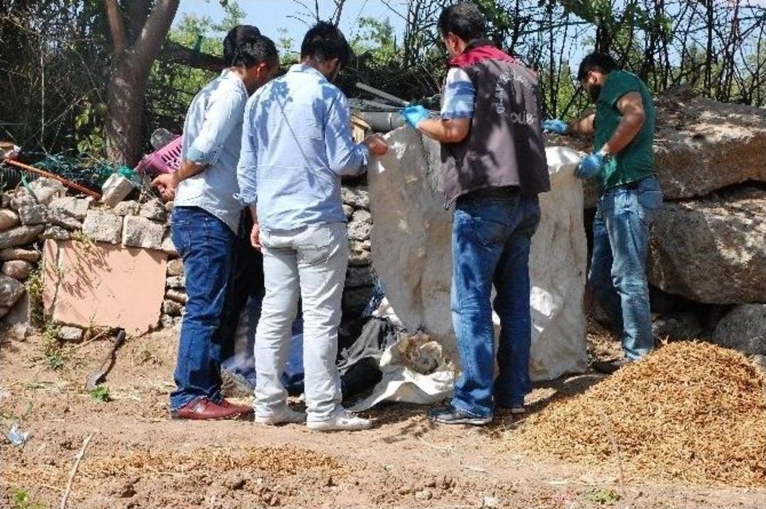 Yaşlı Adam Bah&ccedil;ede &Ouml;l&uuml; Bulundu