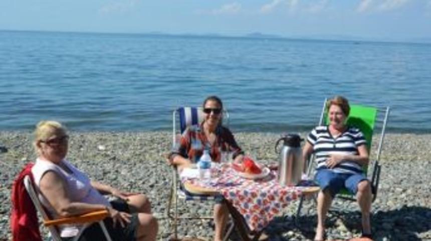 Yalova Sahilleri Temiz &Ccedil;ıktı