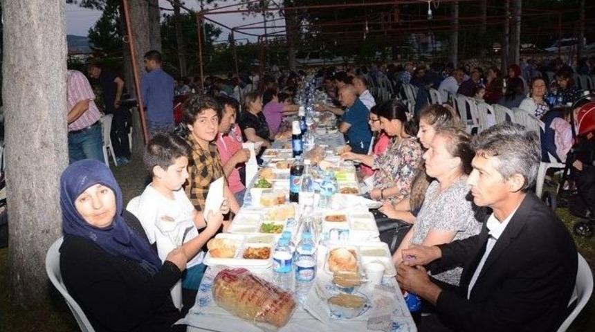 Başkan Acar İftar&rsquo;da T&uuml;rk Eğitim-sen &Uuml;yelerini Ağırladı