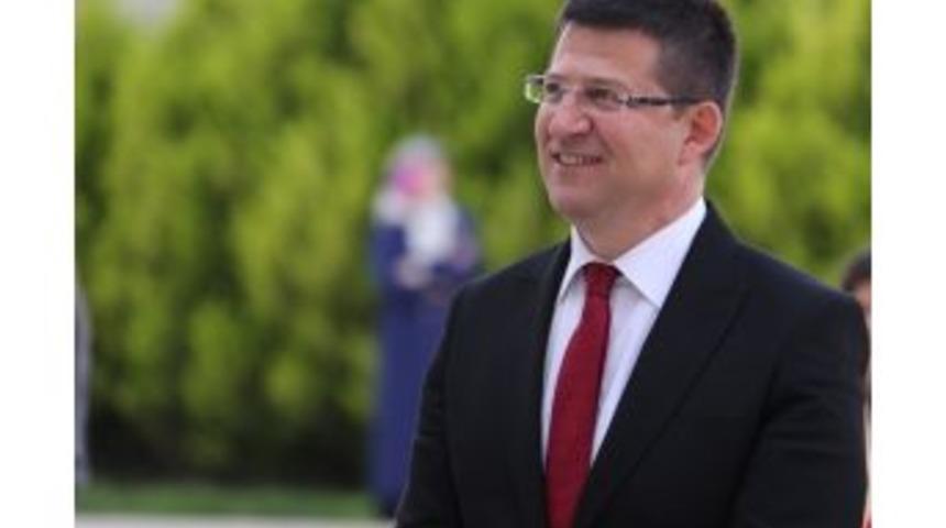 Başkan Subaşıoğlu&rsquo;ndan Babalar G&uuml;n&uuml; Mesajı