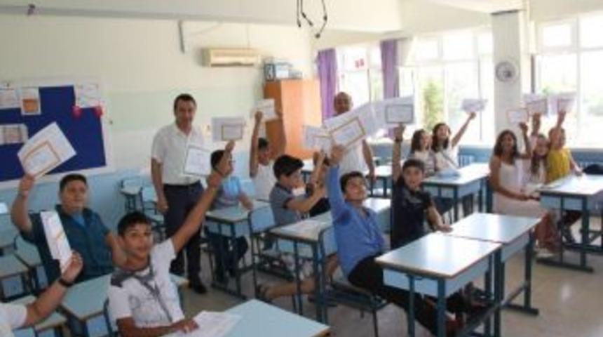 Aydın&rsquo;da 175 Bin &Ouml;ğrenci Karne Heyecanı Yaşadı