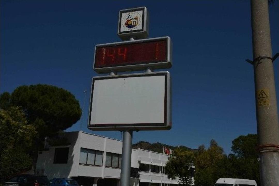 Muğla&rsquo;da Aşırı Sıcaklar Bunalttı