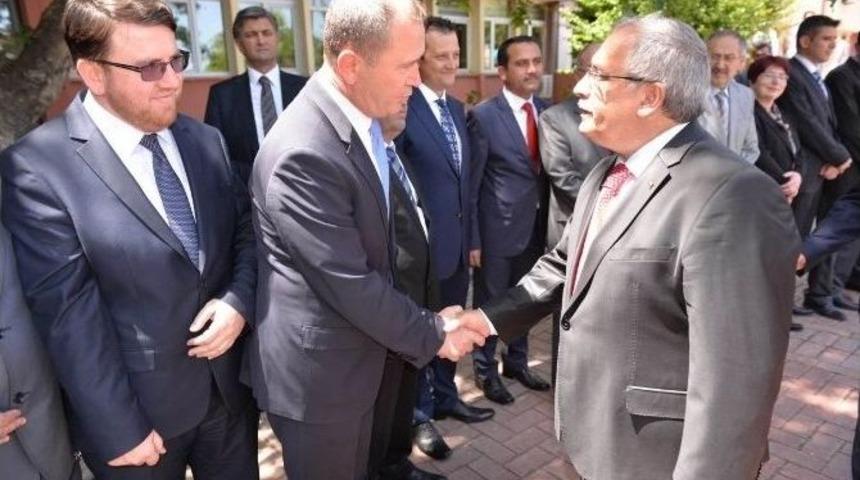 Vali Ahmet Hamdi Nayır: Kuruluşun Ve Kurtuluşun Kentinde Olmaktan Onur Duyuyorum