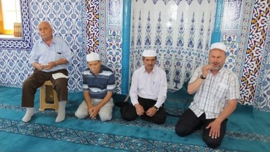 Yargıtay Başkanı Cirit, Annesi Adına Yaptırdığı Camide Mevlit Okuttu