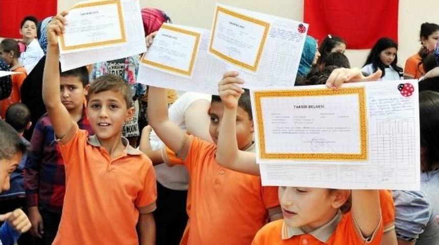 Kırıkkale&rsquo;de 50 Bin 284 &Ouml;ğrenci Karne Aldı