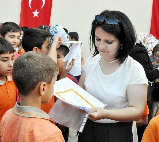 Kırıkkale’de 50 Bin 284 Öğrenci Karne Aldı
