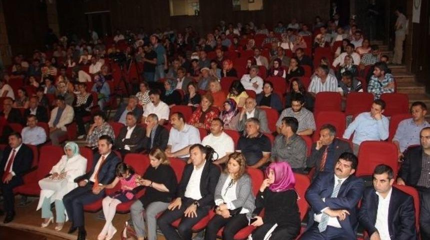 Iğdır&rsquo;da &ldquo;yeni Anayasa Yeni T&uuml;rkiye" Konferansı