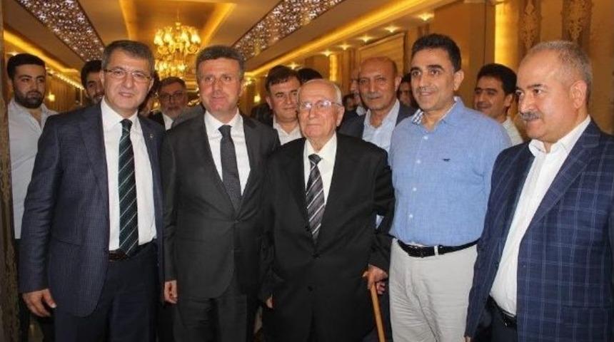 Siyaset&ccedil;iler Elazığ&rsquo;da Bir Araya Geldi