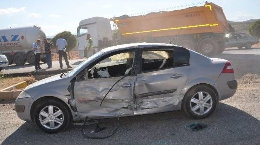 Kahramanmaraş’ta Tır İle Otomobil Çarpıştı: 1 Yaralı