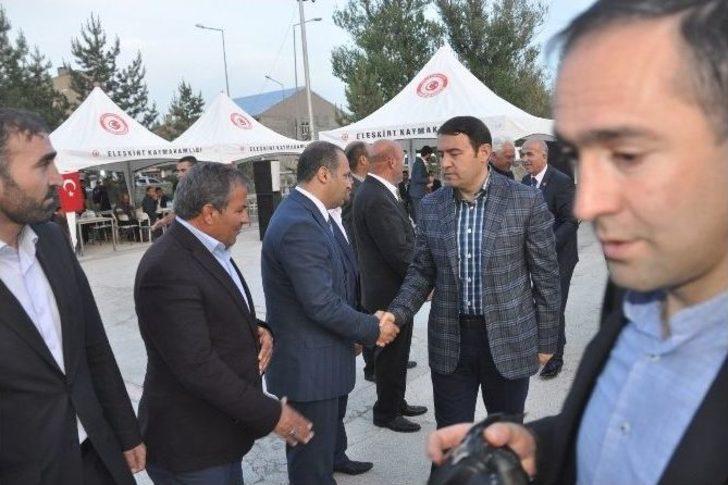 Eleşkirt’te Protokol Ve Vatandaş İftarda Bir Araya Geldi G3