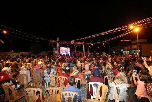 Pamukkale’de Ünlü Sanatçı İlahilerle Gönüllere Seslendi