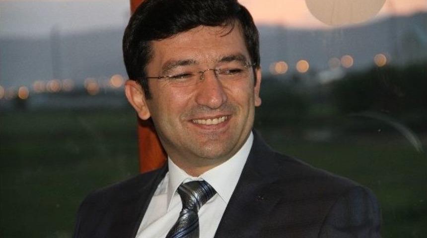 Rekt&ouml;r Adayı Engin &Ouml;zkan, Basınla Bir Araya Geldi