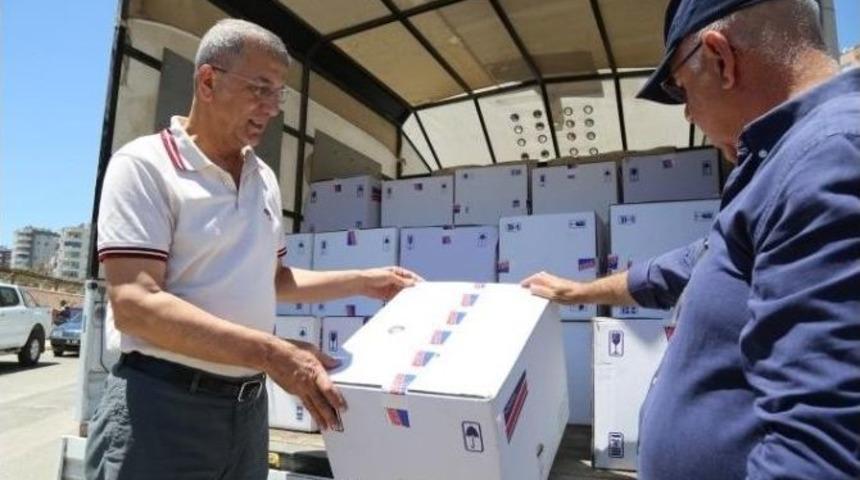 Başkan Tarhan, K&ouml;yl&uuml;ye İla&ccedil; S&ouml;z&uuml;n&uuml; Tuttu