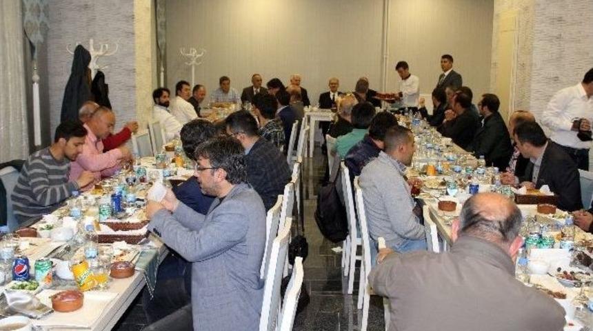 Atatürk Üniversitesi’nden Gazetecilere İftar Yemeği