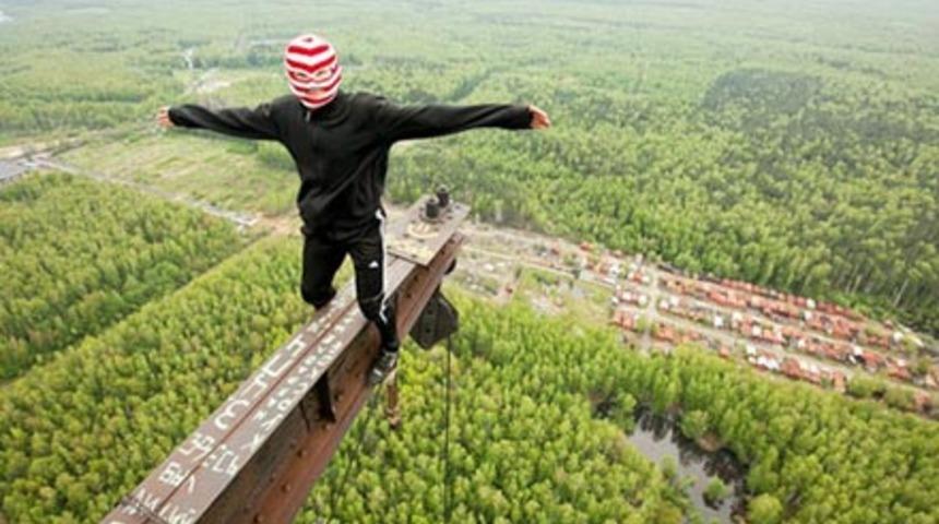 &Ouml;l&uuml;m y&uuml;r&uuml;y&uuml;ş&uuml;