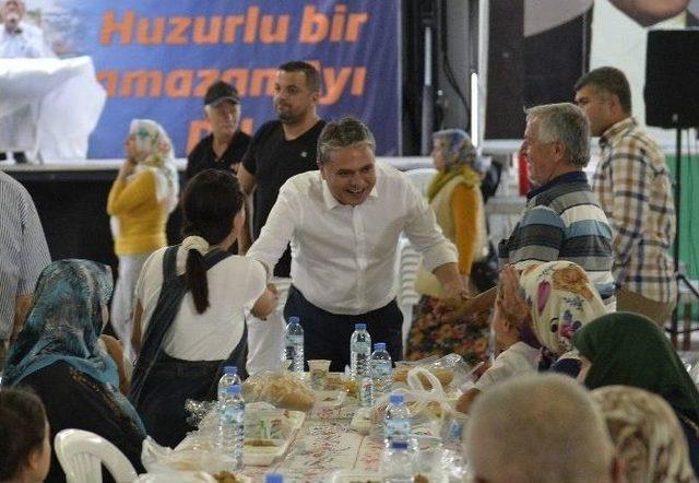 Üç Mahalle Muratpaşa İftarında Buluştu