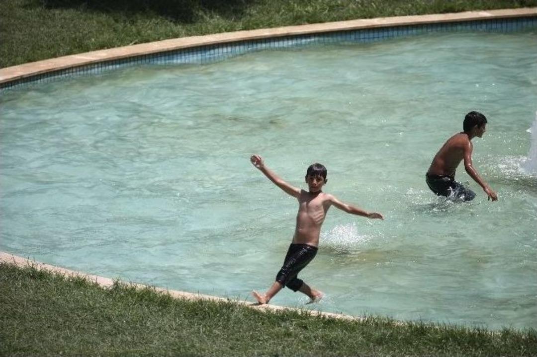 Adana&rsquo;da Termometreler 41 Dereceyi G&ouml;sterdi