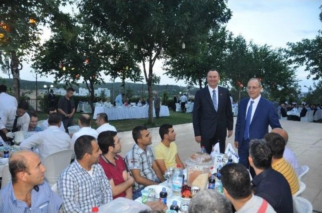 Kaşmir Halı &Ccedil;alışanları İftarda Buluştu