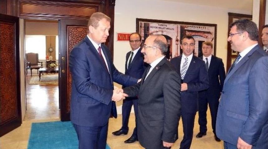 Başkan G&uuml;mr&uuml;k&ccedil;&uuml;oğlu&rsquo;dan Vali Yavuz&rsquo;a &ldquo;hayırlı Olsun&rdquo; Ziyareti