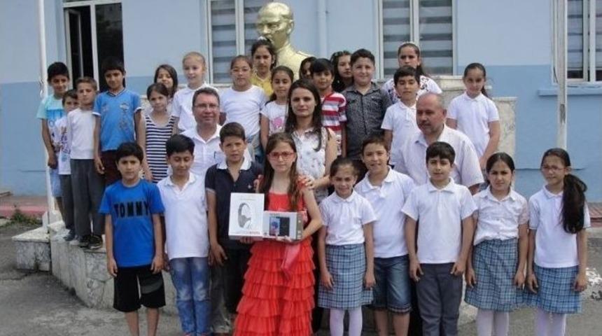 "geleceğimizin G&ouml;z&uuml;yle G&uuml;venilir Gıda Ulusal &Ccedil;ocuk Resim Yarışması" &Ouml;d&uuml;lleri Dağıtıldı