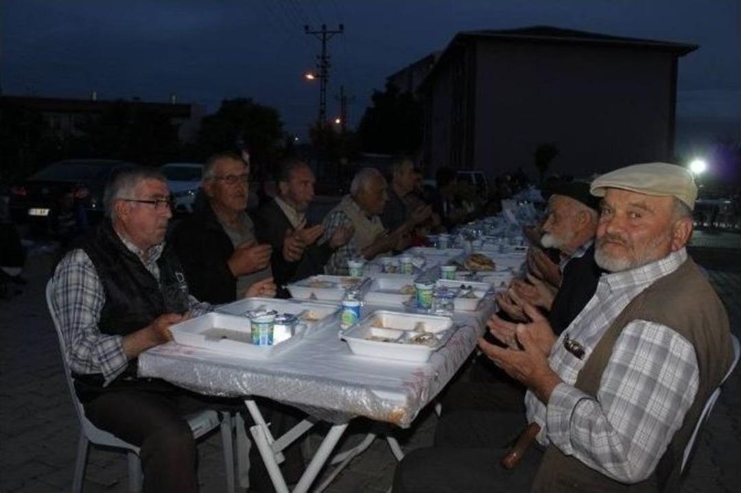 Pazaryeri&rsquo;nde Mahalle İftarları Devam Ediyor