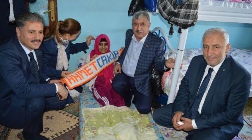 6 &Ccedil;ocuğu Da Engelli Aileye Sahip &Ccedil;ıkıldı