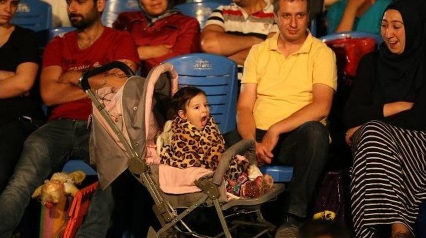 Tarih&ccedil;i Armağan, Asrı Saadet D&ouml;nemini Anlattı