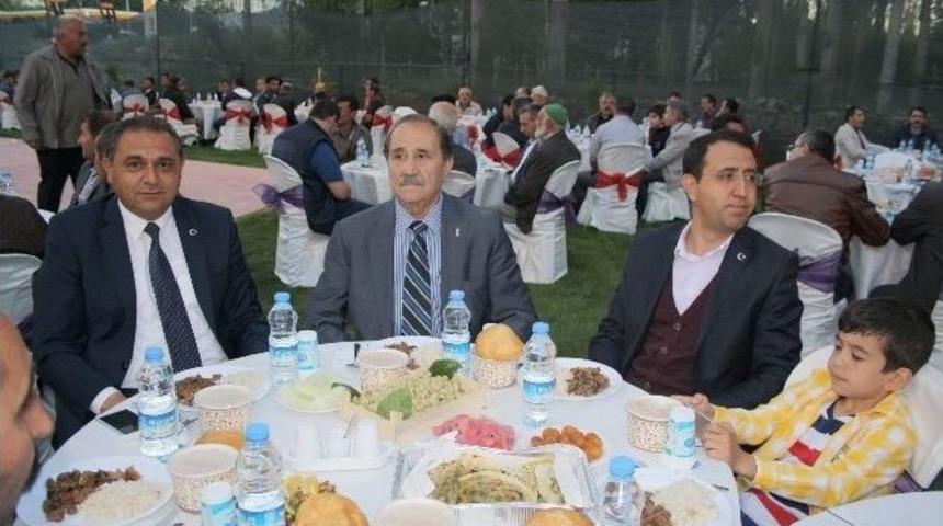 G&uuml;r&uuml;n Esnaf Odası İftar Programı D&uuml;zenledi