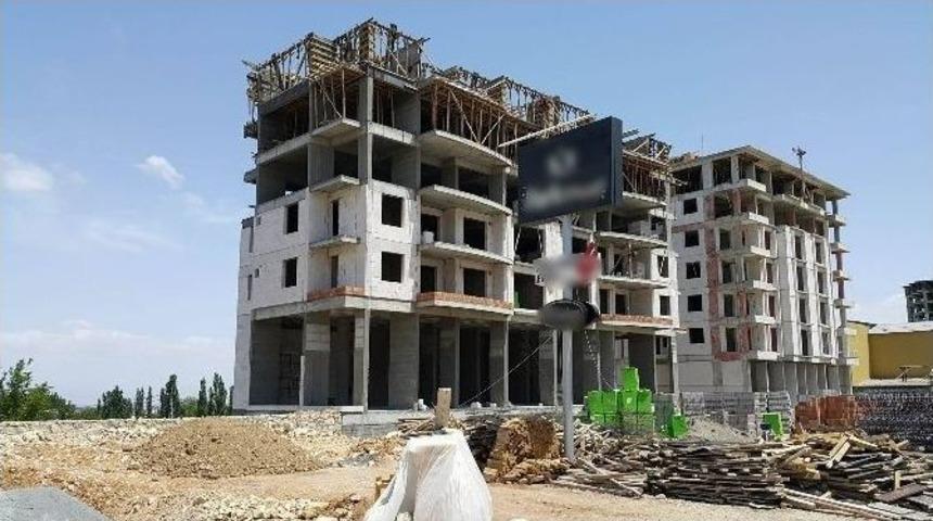 İnşaattan D&uuml;şen İş&ccedil;i Hayatını Kaybetti